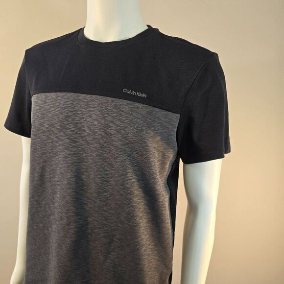 Calvin Klein Colorblock  T Shirt Size Small Black Grey - Picture 2 of 8